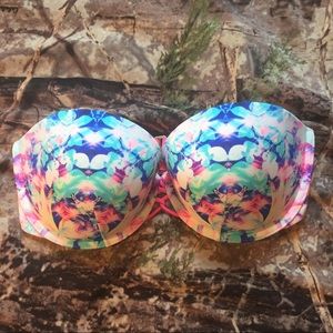 Victoria’s Secret bikini top 36D